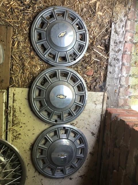 3x 13" wieldoppen Chevrolet jaren 80, Ophalen of Verzenden, Zo goed als nieuw