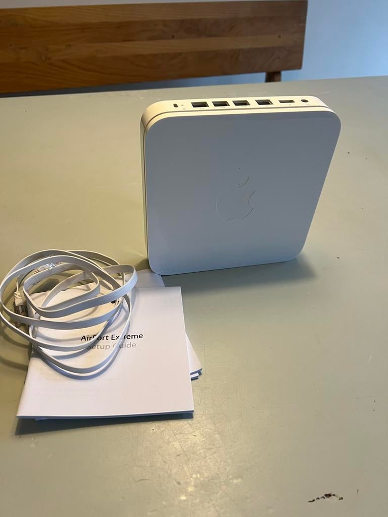 Apple AirPort Extreme basisstation, Ophalen of Verzenden, Zo goed als nieuw
