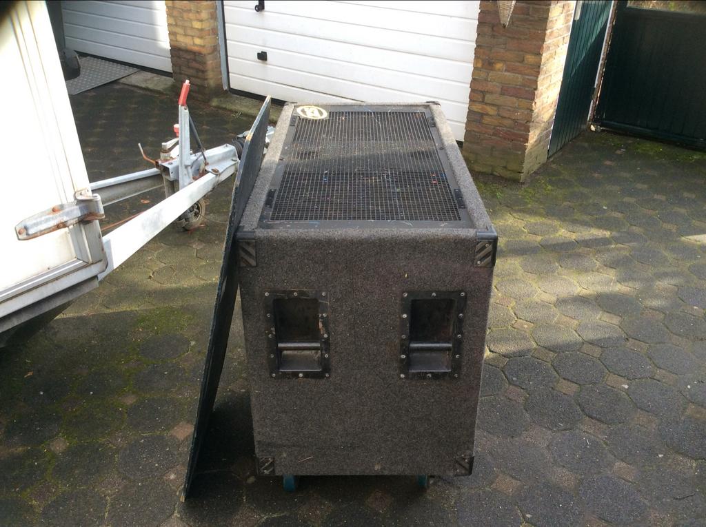 2x W-Bins met JBL Speakers - Gestoffeerd, Ophalen, Gebruikt, 120 watt of meer, Subwoofer