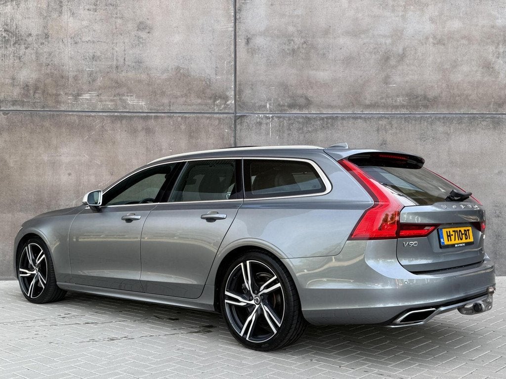 Volvo V90 2.0 T4 R-Design | Polestar Engineered | Trekhaak |, Auto's, Volvo, 1616 kg, 93 €/maand, Autotrust, Zilver of Grijs