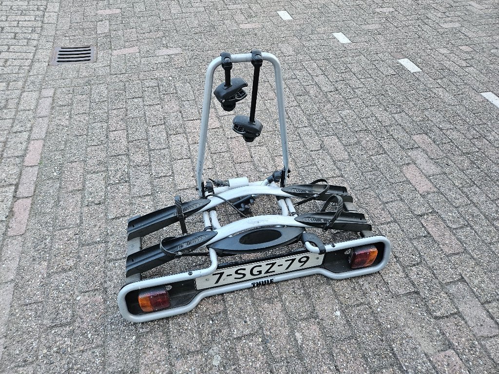 Fietsendrager Thule, Ophalen, Gebruikt, Elektrische fiets, 2 fietsen