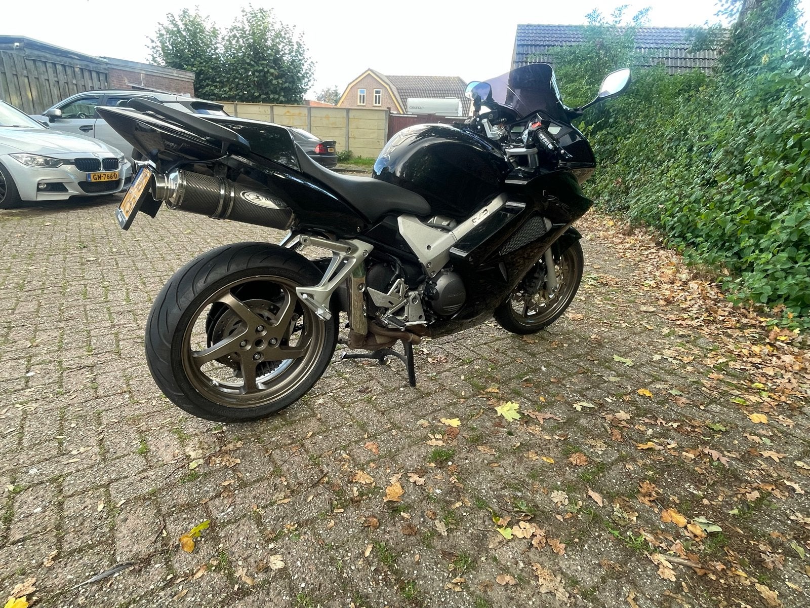 Honda VFR800 VTEC - Zwart, nieuwe banden, 74.000km, Motoren, Sportuitlaat, 4 cilinders, Motorrijbewijs A, Gebruikt