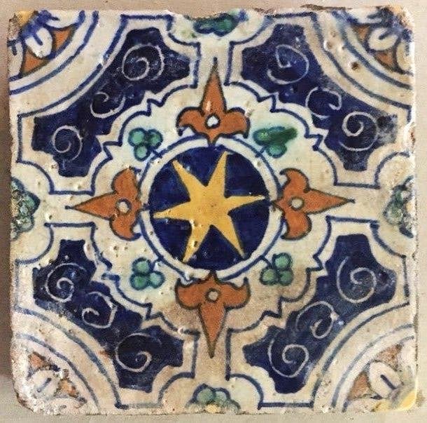Tegel Antiek Ornament Sgraffito, Antiek en Kunst, Ophalen of Verzenden