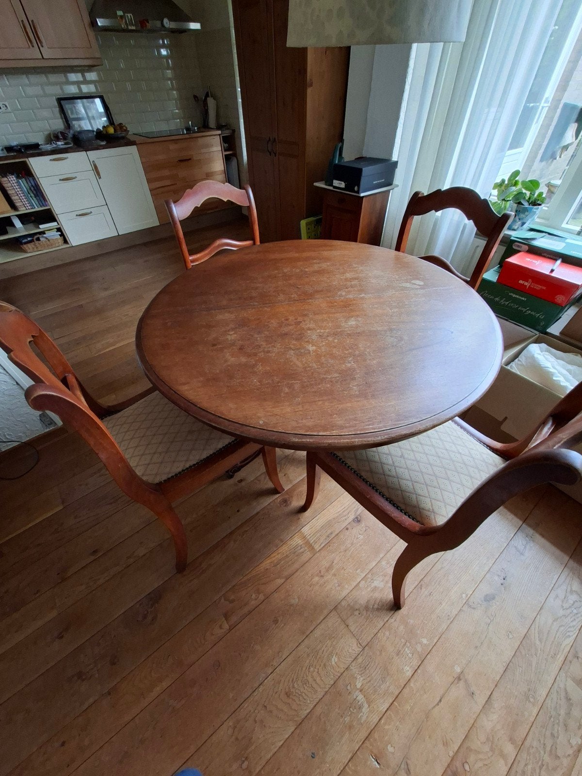 Antieke mahoniehouten eethoek, Ophalen