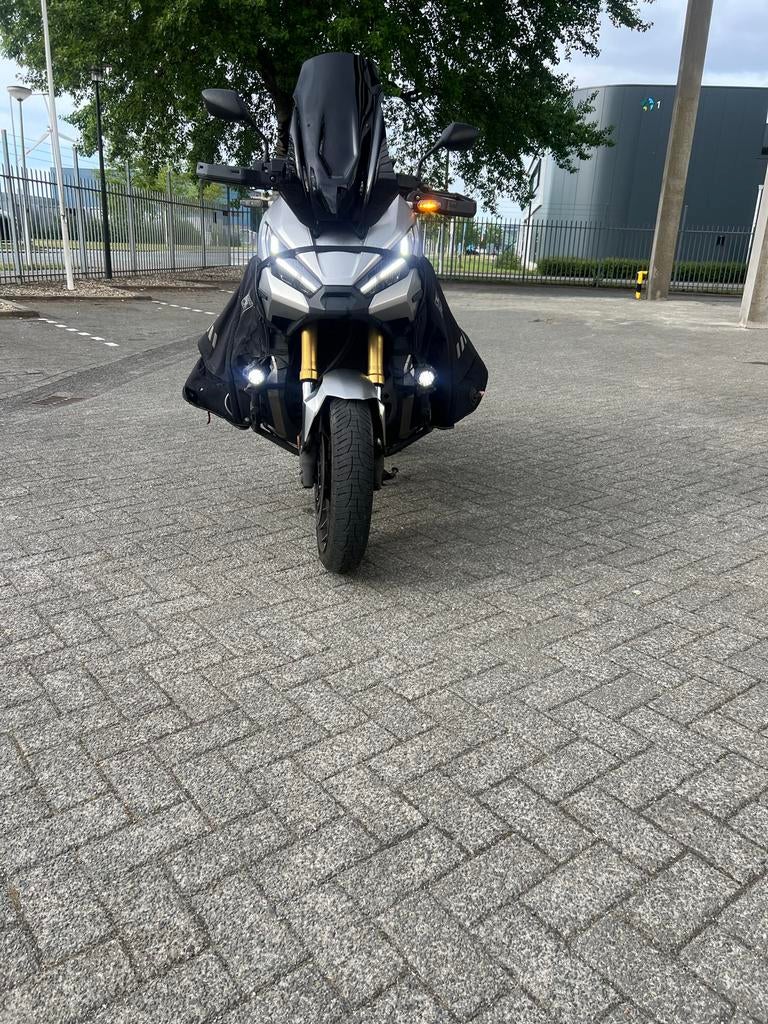 HONDA X ADV 750CC| 2021| FULL OPTION | A2 | AKRAPOVIC, Motoren, Motoren | Honda, Gebruikt, Particulier, Minimaal motorrijbewijs A2