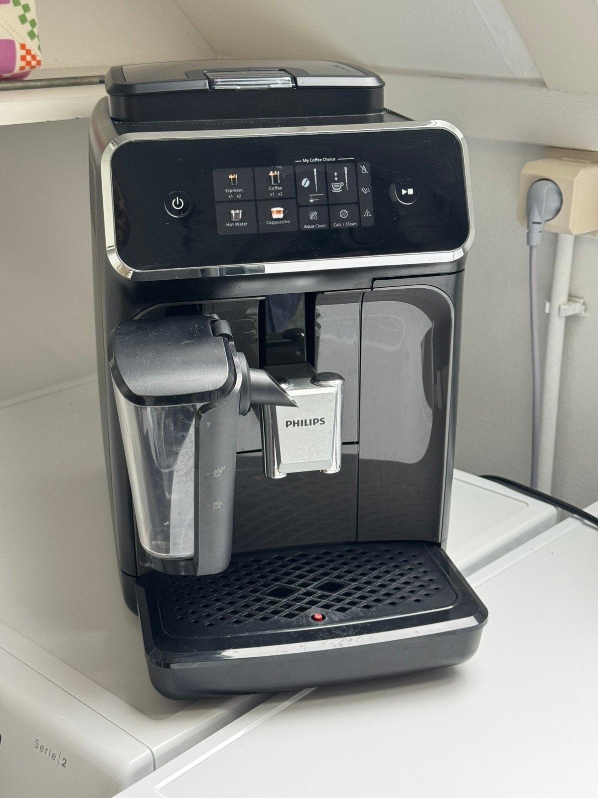 Philips LatteGo 2300 EP2334/10 Volautomatische Espressomachi, Witgoed en Apparatuur, Koffiezetapparaten, Afneembaar waterreservoir