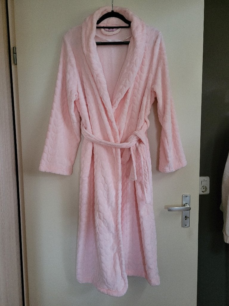 Nieuw, roze badjas van Hunkemöller, maat M, Kleding | Dames, Hunkemöller, Ophalen of Verzenden, Nieuw, Maat 38/40 (M)