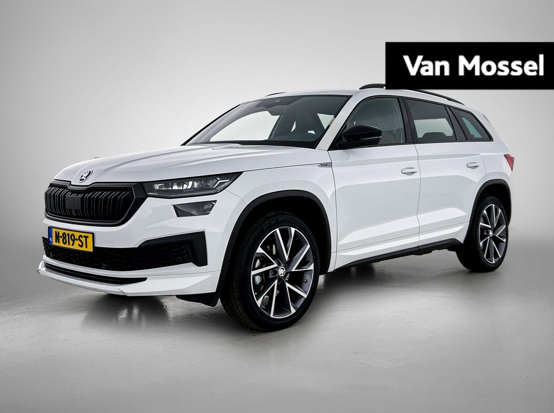 Skoda Kodiaq 1.5 TSI Sportline Business | NAVIGATIE | VIRTUA, Auto's, 4 cilinders, Alcantara, Wit, Origineel Nederlands