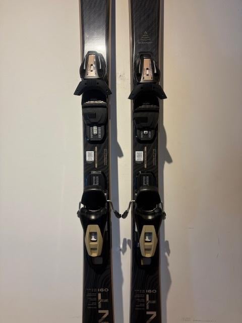 Elan Element 74w Dames Carveski's lengte 160 Nieuw, Sport en Fitness, Skiën en Langlaufen, Overige merken, Info@elanski.com, 140 tot 160 cm