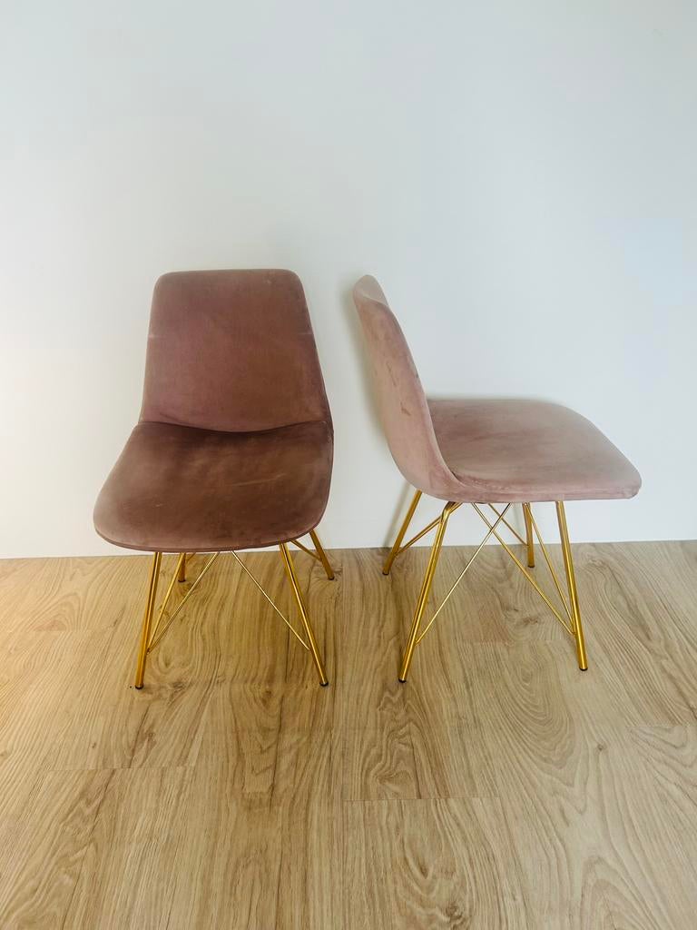 4 poederroze stoelen met gouden onderstel, Huis en Inrichting, Stoelen, Ophalen, Gebruikt, Overige kleuren, Vier