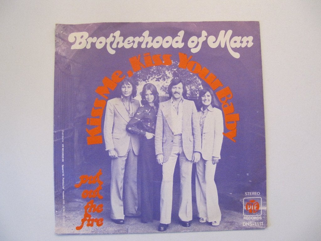 Brotherhood of Man - Kiss Me, Kiss Your Baby, Fotohoes, Ophalen of Verzenden, Zo goed als nieuw, Pop