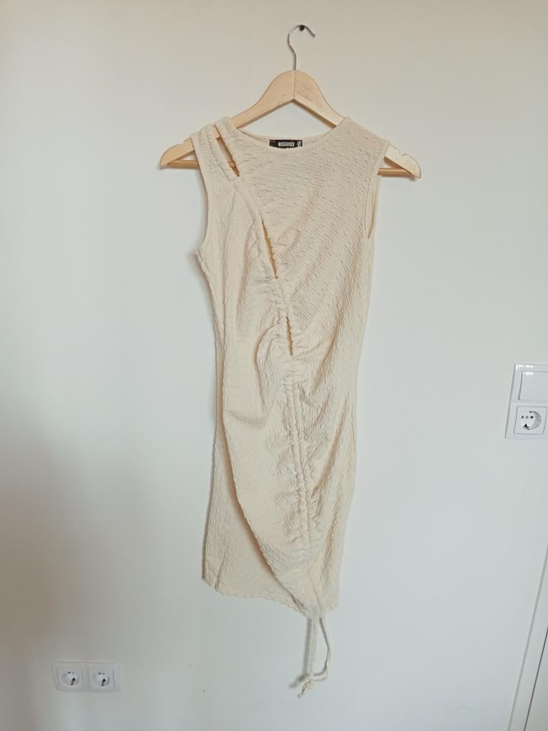 Missguided baby geel jurk met gaten, Geel, Maat 42/44 (L), Missguided, Ophalen of Verzenden