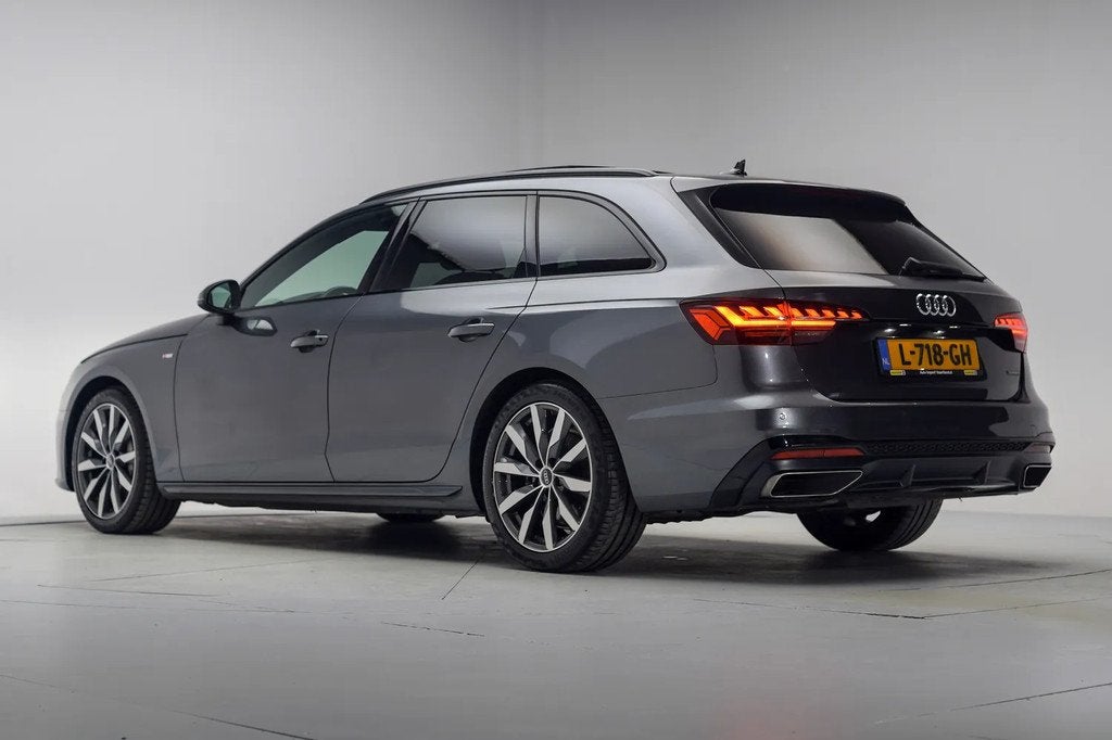 Audi A4 AVANT 40TFSI Sport S line black edition Aut. [ Pano, Auto's, Audi, Automaat, Automatische klimaatregeling, Gebruikt, 4 cilinders