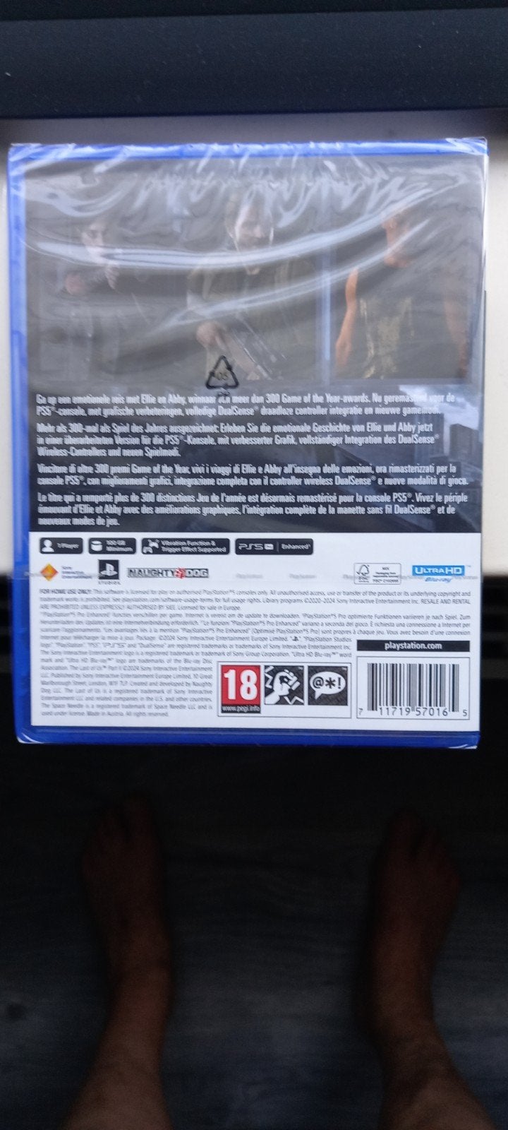 Foto 2 van The Last of Us Part II Remastered PS5 - Nieuw in Seal
