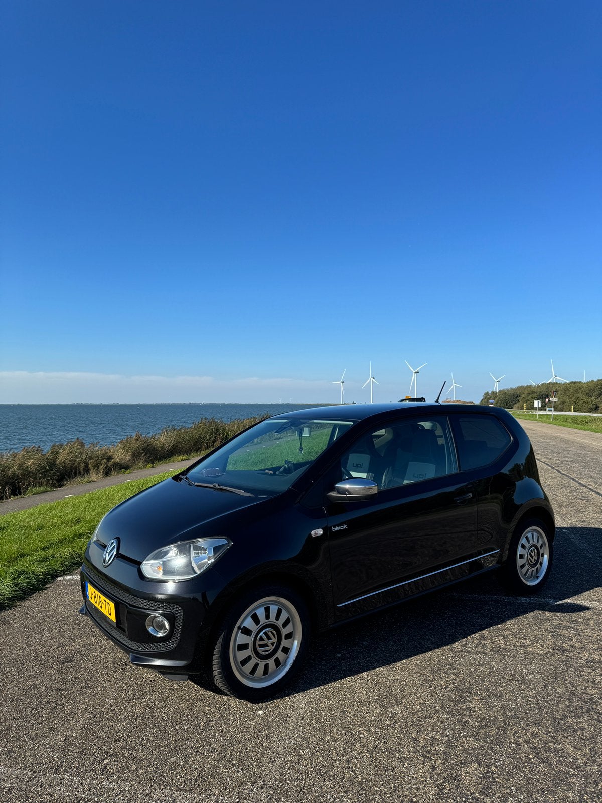 Volkswagen up! 1.0 75pk black up highline, Auto's, 74 pk, Up!, 4 stoelen, Zwart