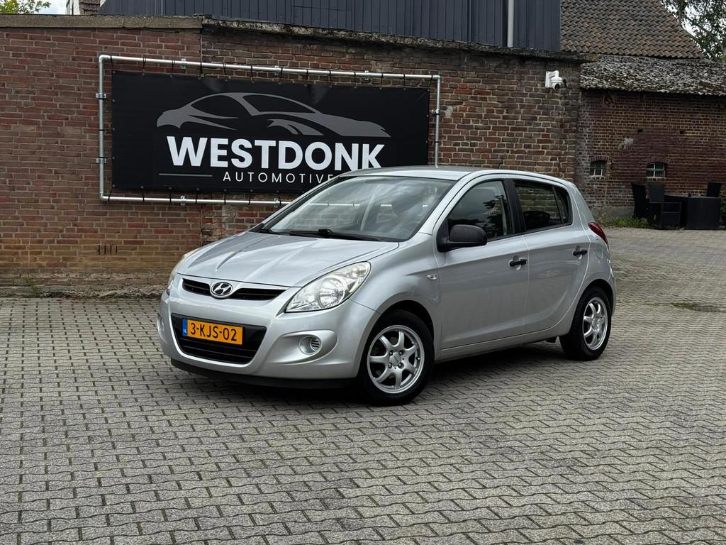 Hyundai I20 1.2i i-Drive - Airco/Lage km, Auto's, Euro 5, 450 kg, Gebruikt, 4 cilinders