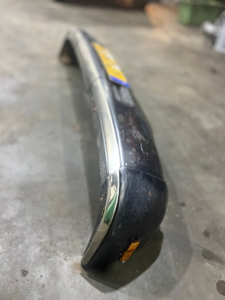 Voorbumper Toyota Land Cruiser HDJ80 12V, Auto-onderdelen, Gebruikt, Voor, Ophalen of Verzenden, Toyota