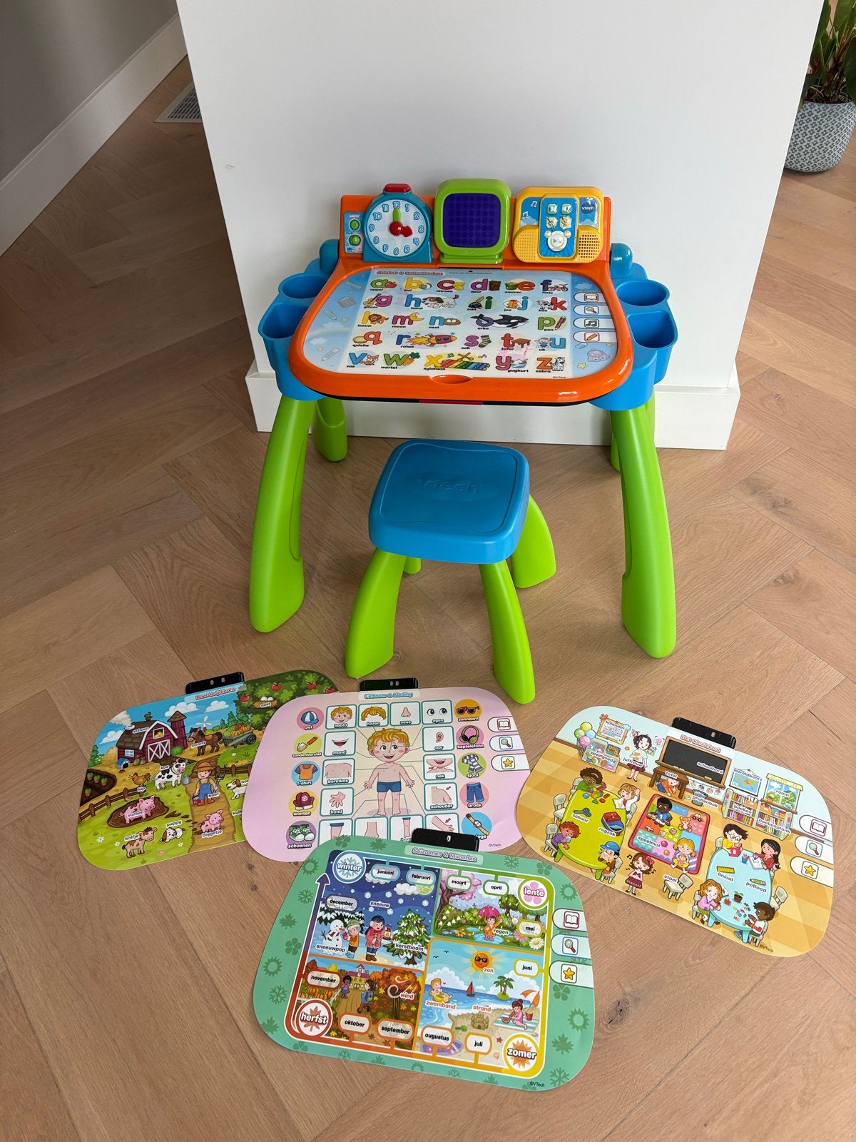 VTech Magisch Speel- en Leerbureau, Ophalen of Verzenden, Zo goed als nieuw, Taal en Lezen, Met licht