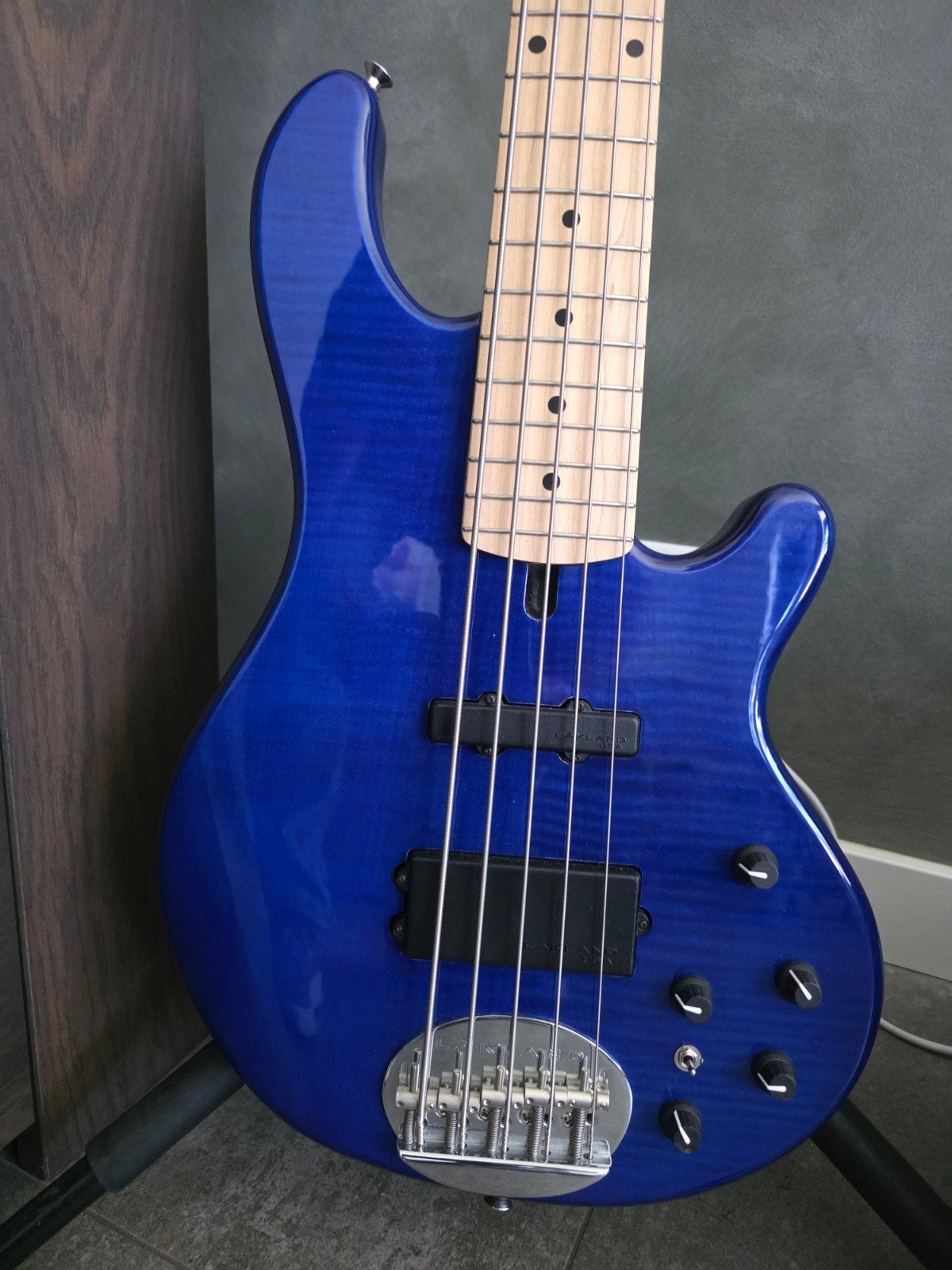 Lakland 55-02 basgitaar, Gebruikt, 5-snarig, Ophalen, Elektrisch
