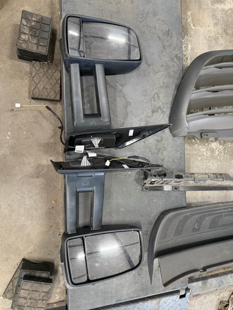 Mercedes Sprinter Spiegels grille bumper    model na 2018-, Auto-onderdelen, Ophalen, Mercedes-Benz, Nieuw, Bumper