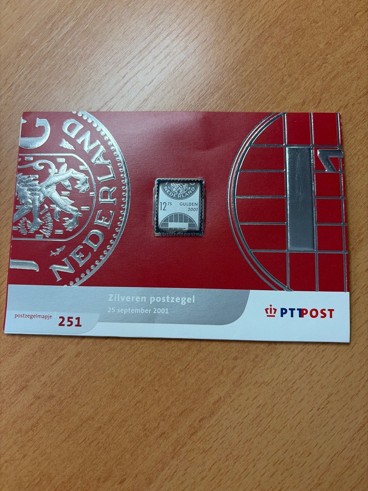 Zilveren postzegel Nederland 2001 - PTT Post, Ophalen of Verzenden, Na 1940, Postfris