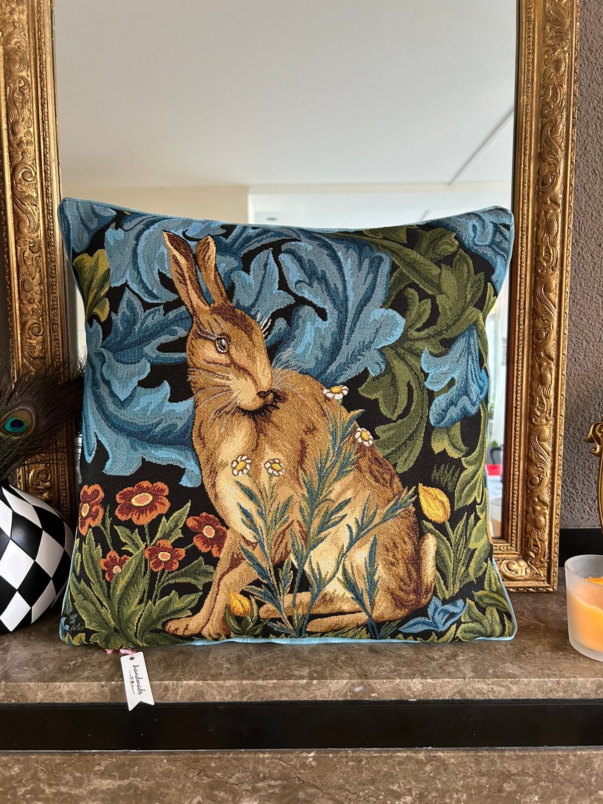 Handgemaakte sierkussenhoes Forest Hare, Ophalen of Verzenden, Nieuw, Vierkant