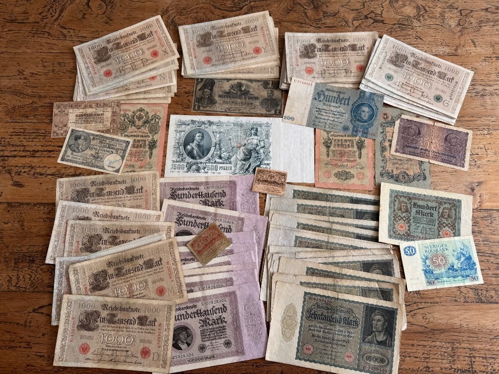 100+ Bankbiljetten, Ophalen of Verzenden, Nederland en Buitenland, Bankbiljetten