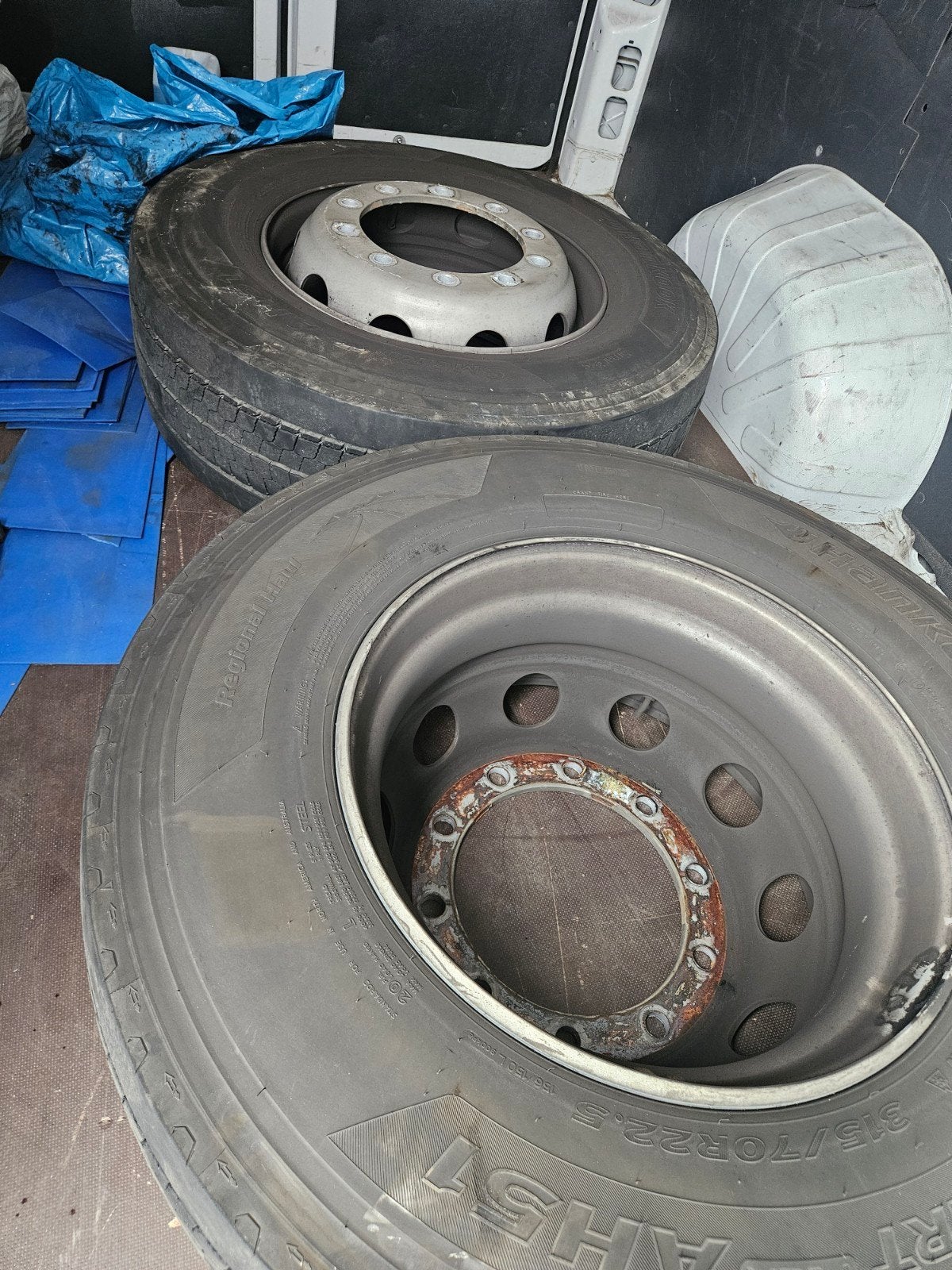 6  vrachtwagen banden 315/70R32.5 Met de velgen, Overige maten, Ophalen of Verzenden, Band(en), 315 mm