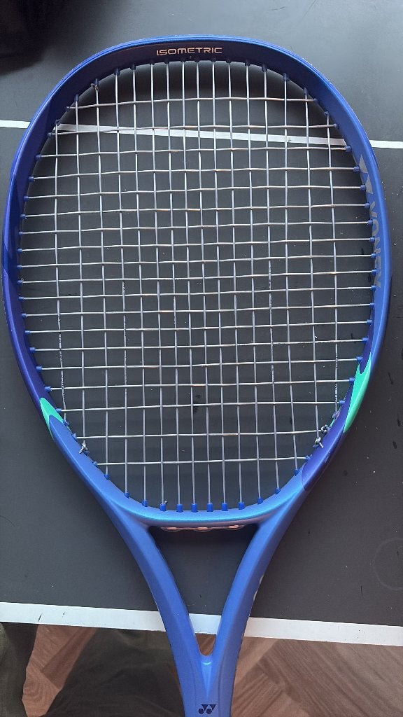 Yonex ezone 100 300g L2, Sport en Fitness, Ophalen of Verzenden, Zo goed als nieuw
