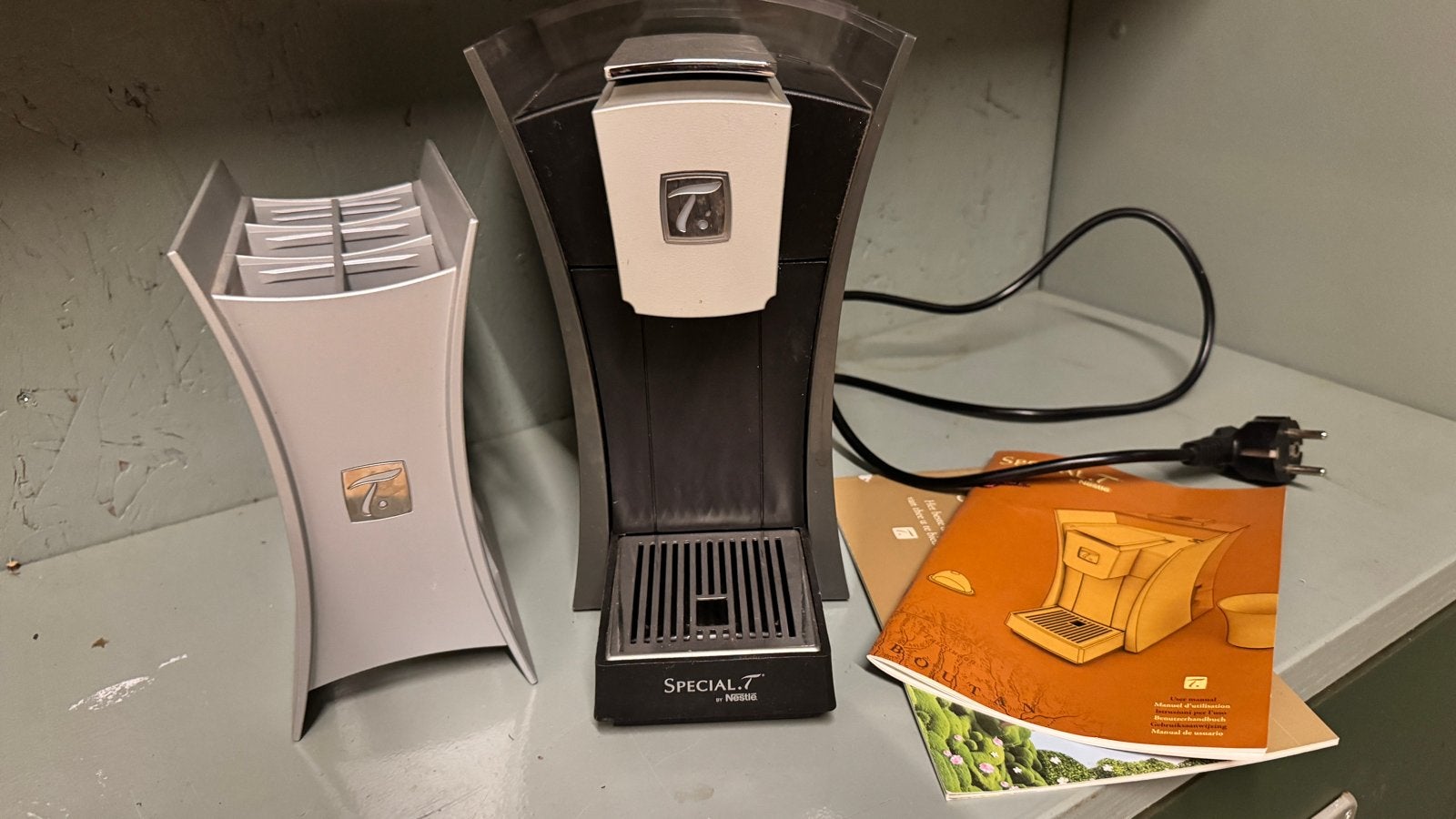 Nestlé Special.T Koffiezetapparaat met theepads houder, Gebruikt, Koffiemachine, Ophalen of Verzenden, 1 kopje
