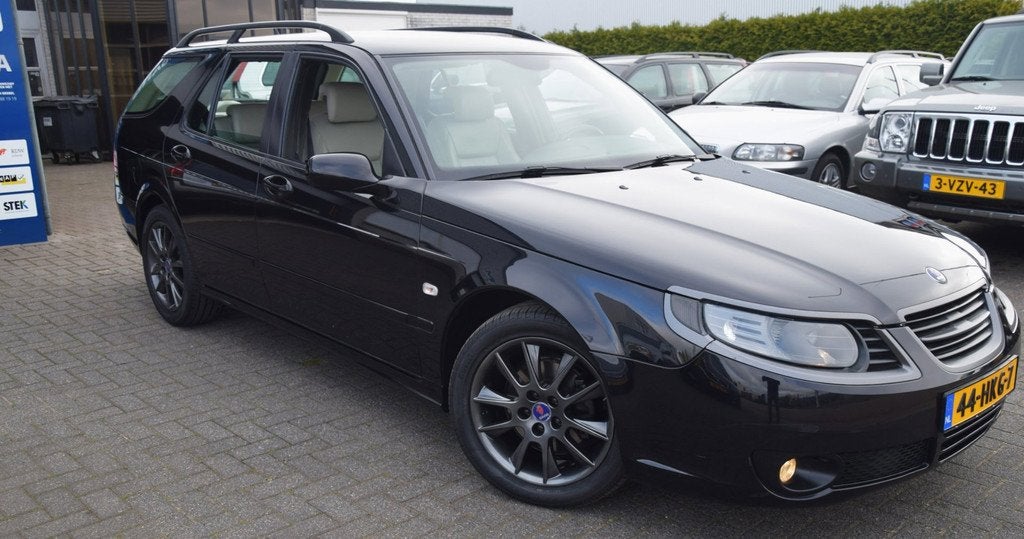 Saab 9-5 Estate 2.0t Vector Sport 150 pk, Auto's, Saab, 4 cilinders, 150 pk, Zwart, 93 €/maand