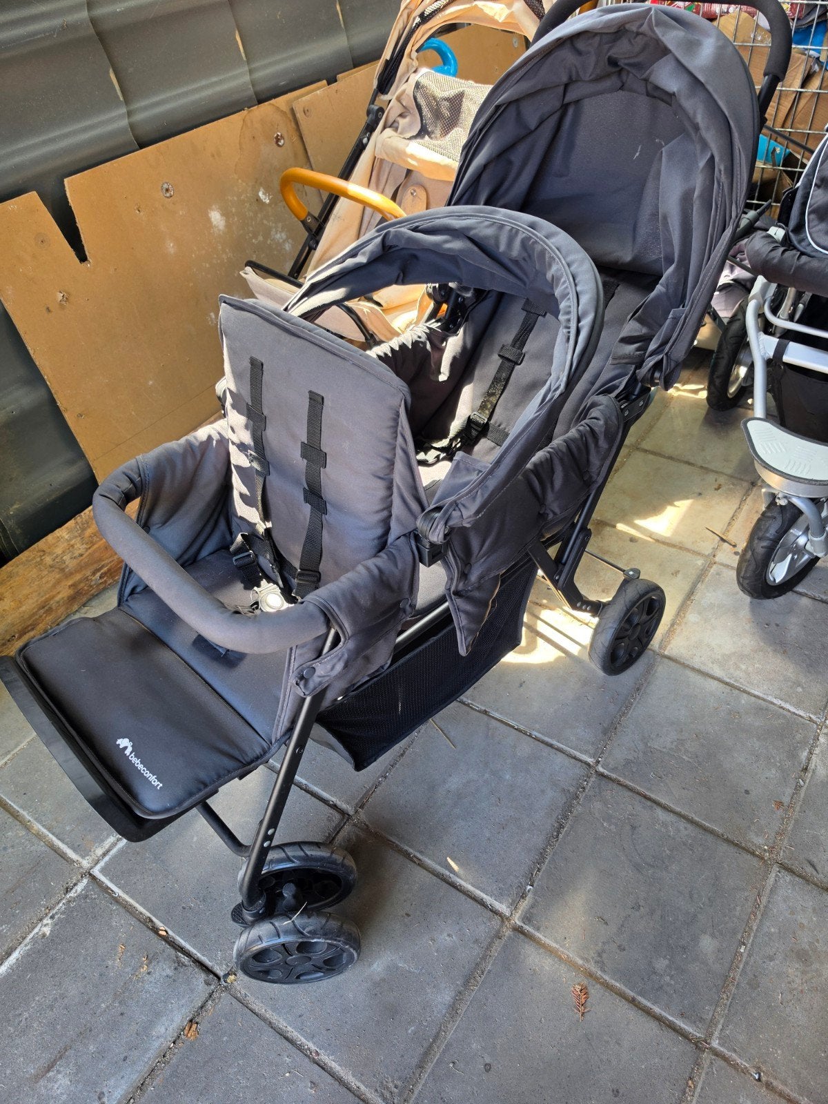 dubbele kinderwagen merk bebeconfort, Ophalen, Zo goed als nieuw, Overige merken, Duomodel