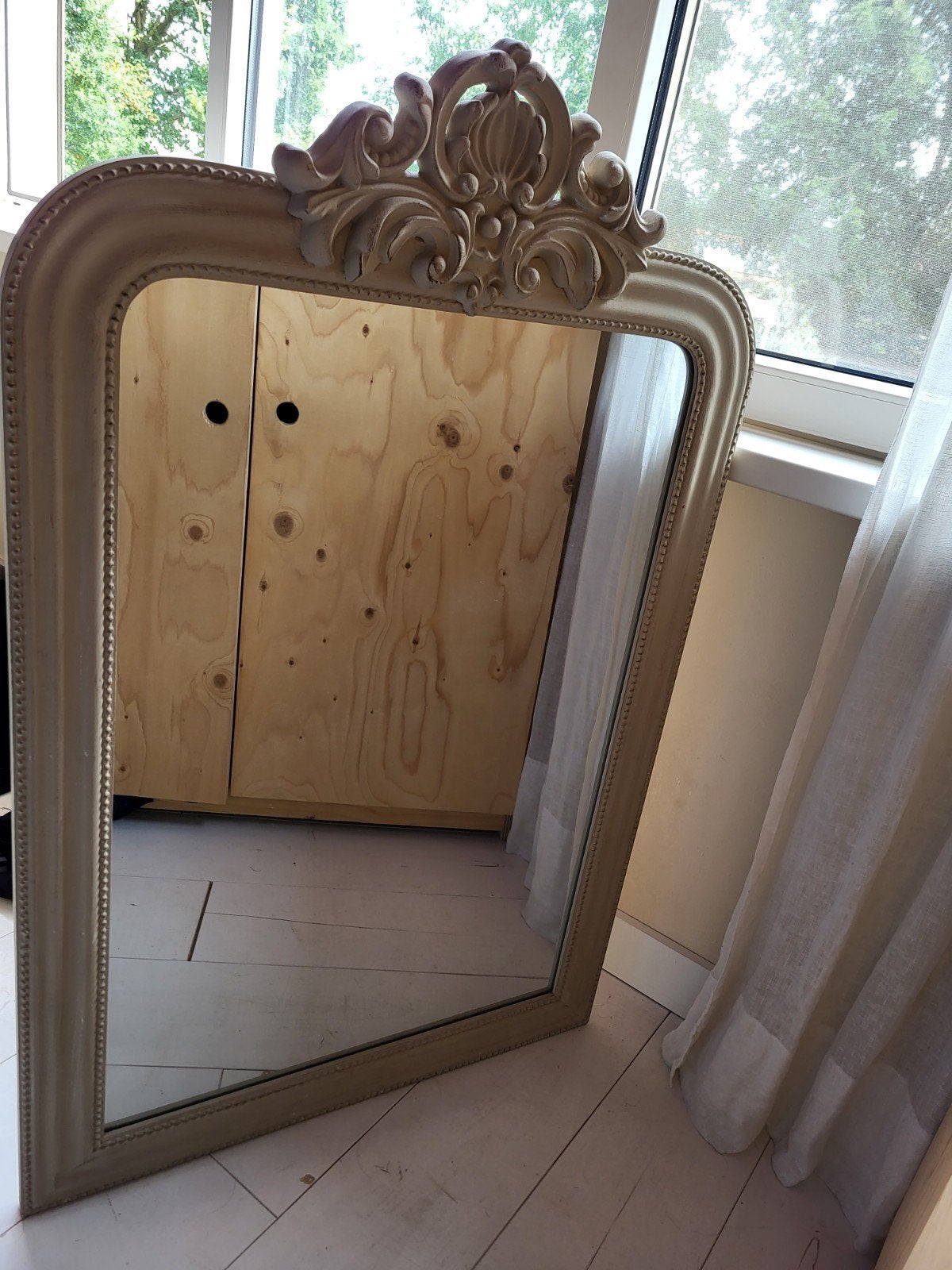 Prachtige houten barok spiegel met kuif (117 cm hoog), Ophalen, Rechthoekig