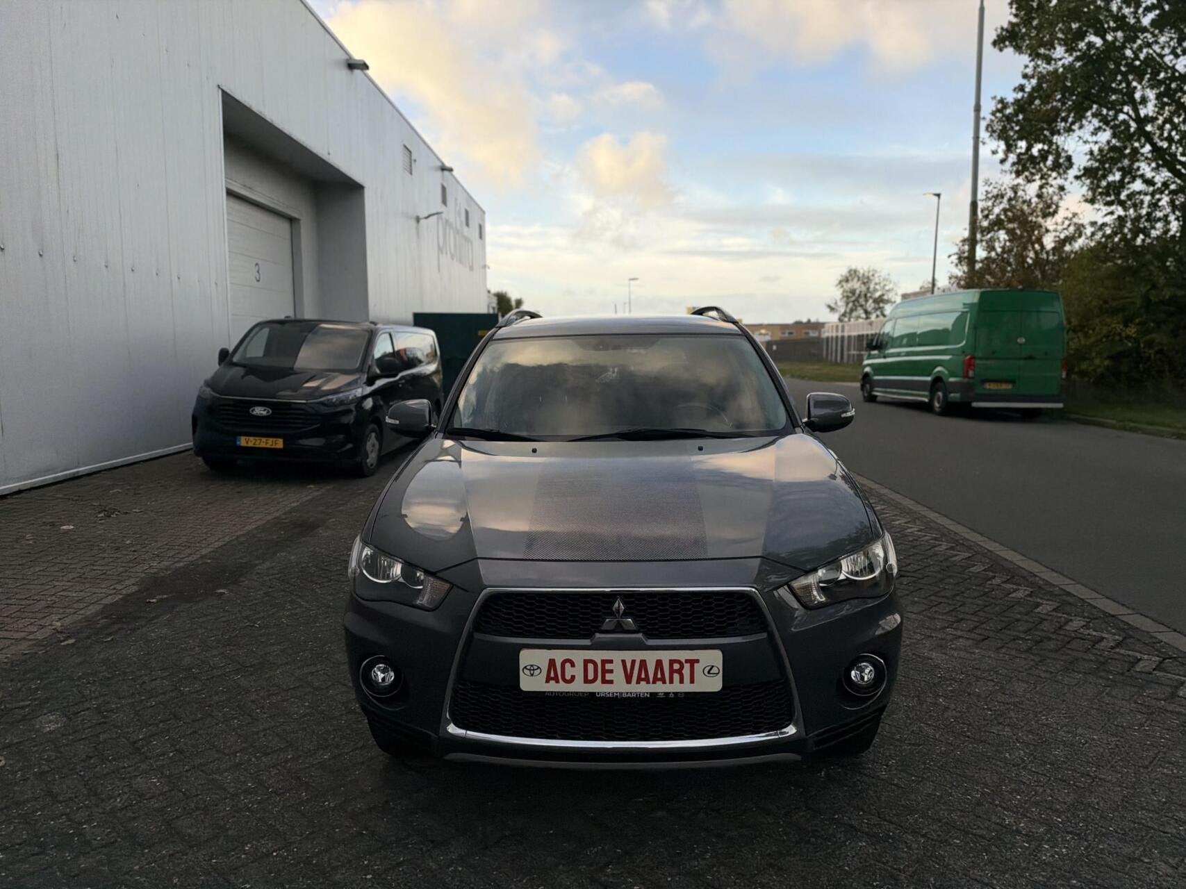 Mitsubishi Outlander 2.0 Intro Edition - AUT/TRKHAAK/PDC/NAP, Auto's, 4 cilinders, Verwarmde buitenspiegels, Origineel Nederlands