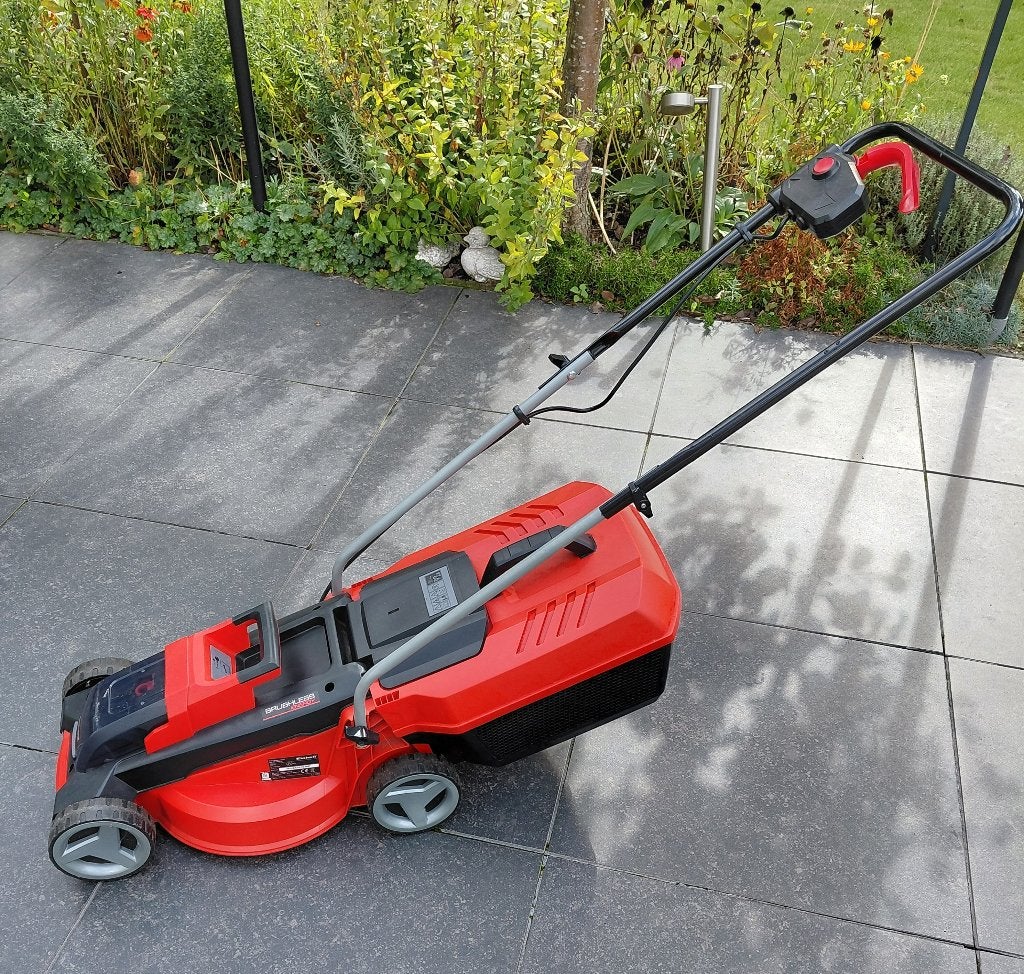 Accu grasmaaier Einhell met accu en lader, Ophalen, Accu-grasmaaier, Einhell, Zo goed als nieuw