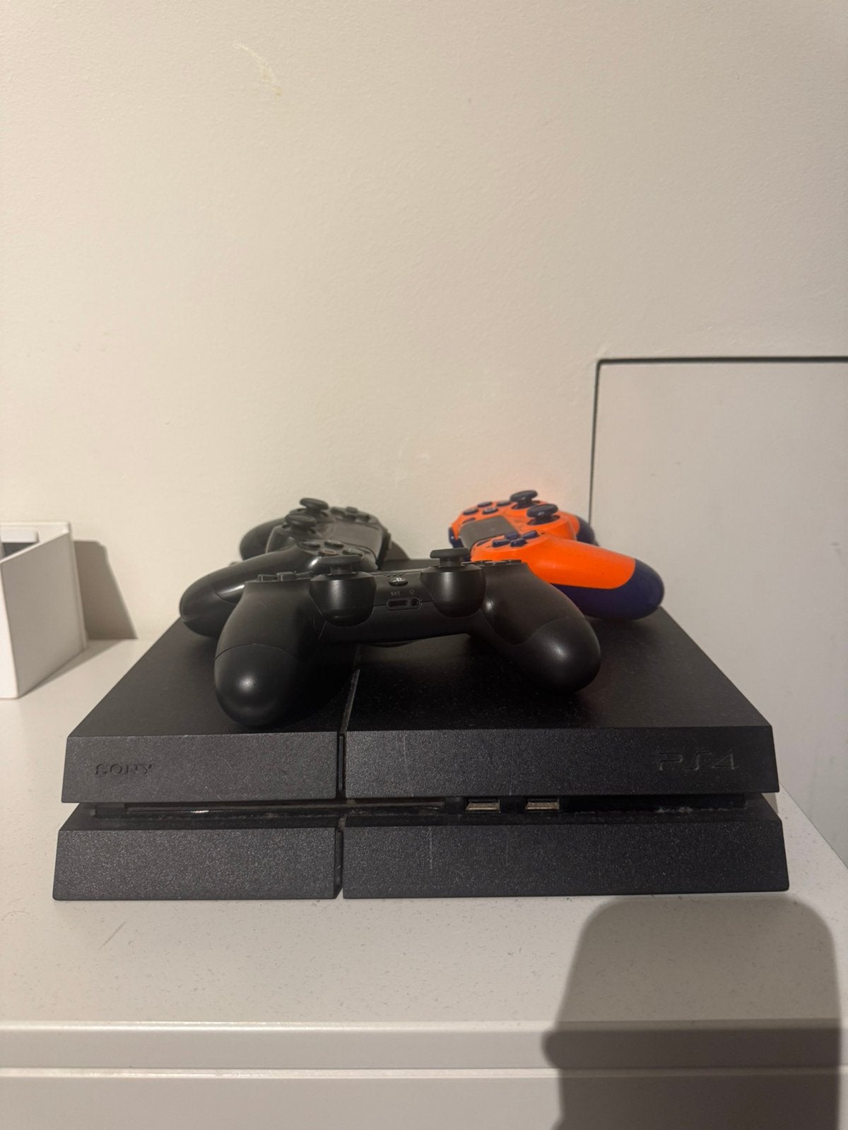 PlayStation 4 + 3 Controllers | Compleet |, Spelcomputers en Games, Verzenden, Gebruikt, Met 2 controllers, Original