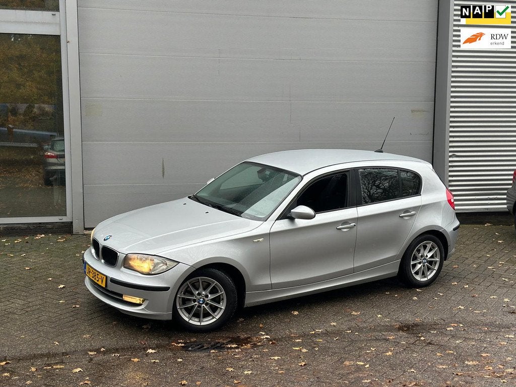 BMW 1-serie 118d Corporate Executive / AUTOMAAT / NETTE AUTO, Auto's, BMW, Bedrijf, Te koop, 1-Serie, ABS, Airbags, Airconditioning