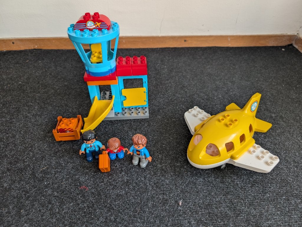 Duplo Vliegveld (10871) compleet, Kinderen en Baby's, Ophalen, Gebruikt, Compleet, Duplo