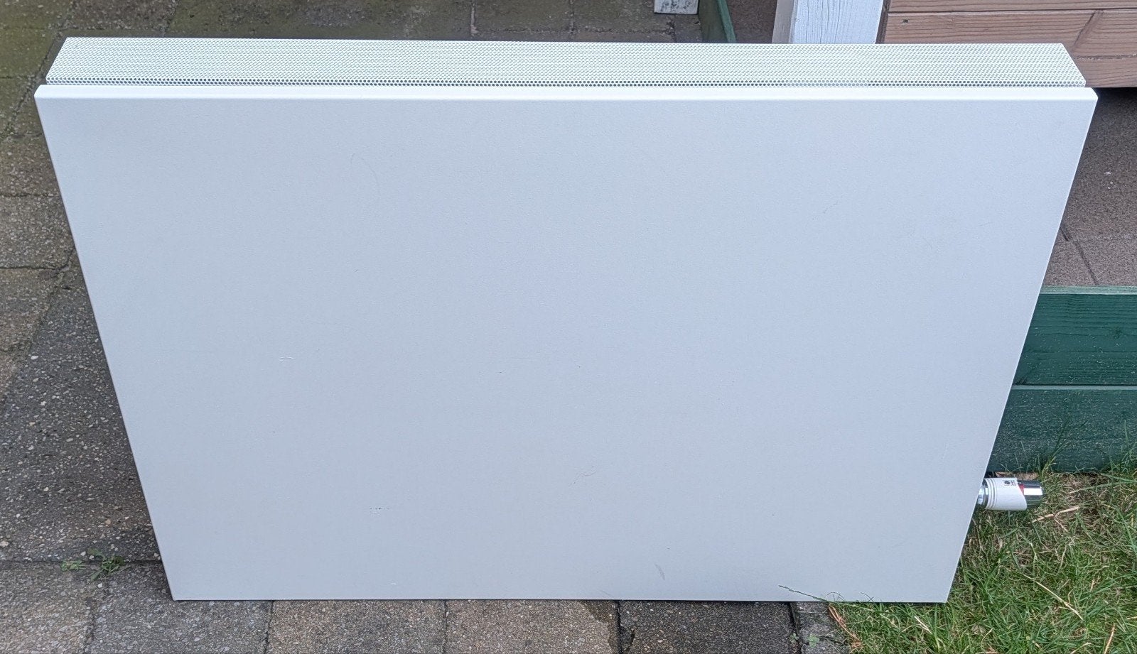 Jaga Graffito radiator met thermostaatkraan, Doe-het-zelf en Verbouw, Verwarming en Radiatoren, Ophalen, 30 tot 80 cm, Gebruikt