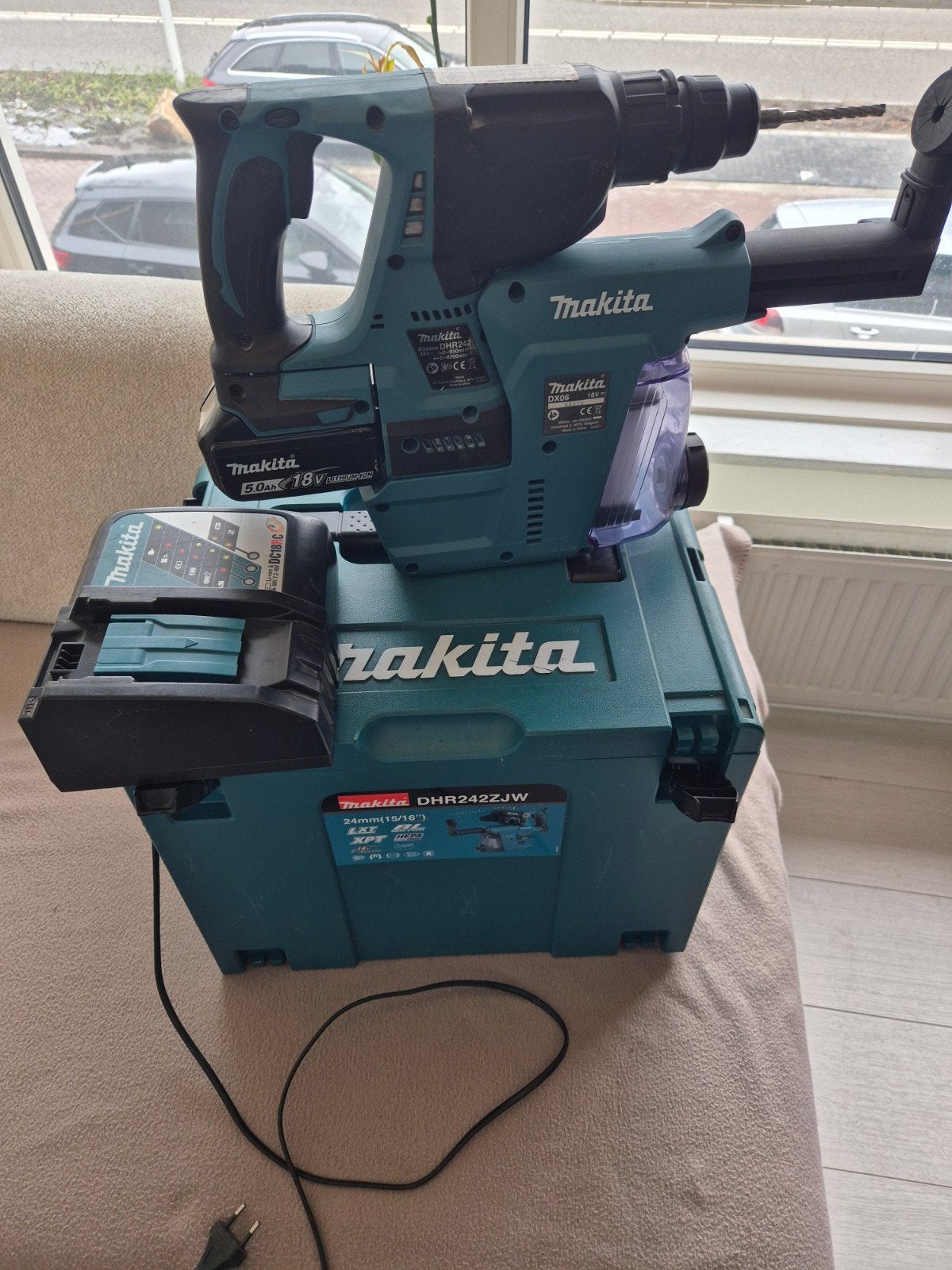 Makita DHR242ZJW Accu Boorhamer met HEPA-filter, 600 watt of meer, Boor- en/of Breekhamer, Ophalen of Verzenden, Zo goed als nieuw