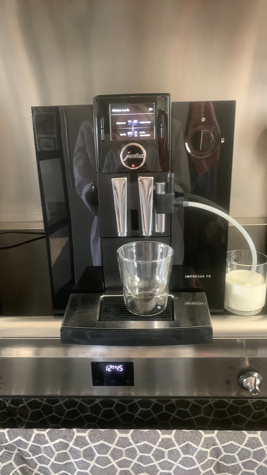 Prachtige JURA IMPRESSA F8, Witgoed en Apparatuur, Koffiezetapparaten, Gebruikt, 10 kopjes of meer, Koffiemachine, Afneembaar waterreservoir