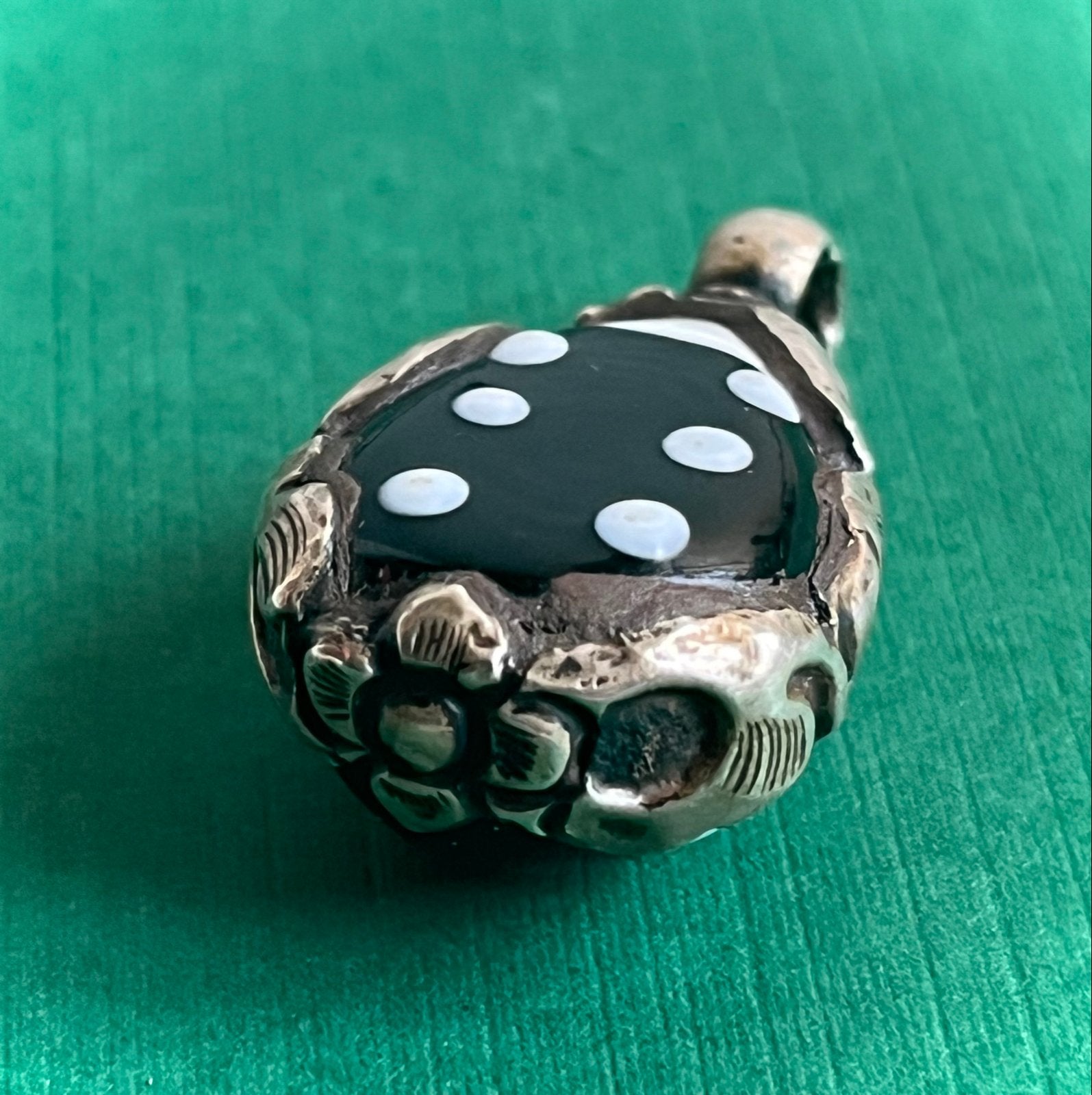 Antieke Tibet Talisman: Zilv.//Gelukssteen Dubbel 6, Ophalen of Verzenden, Zilver
