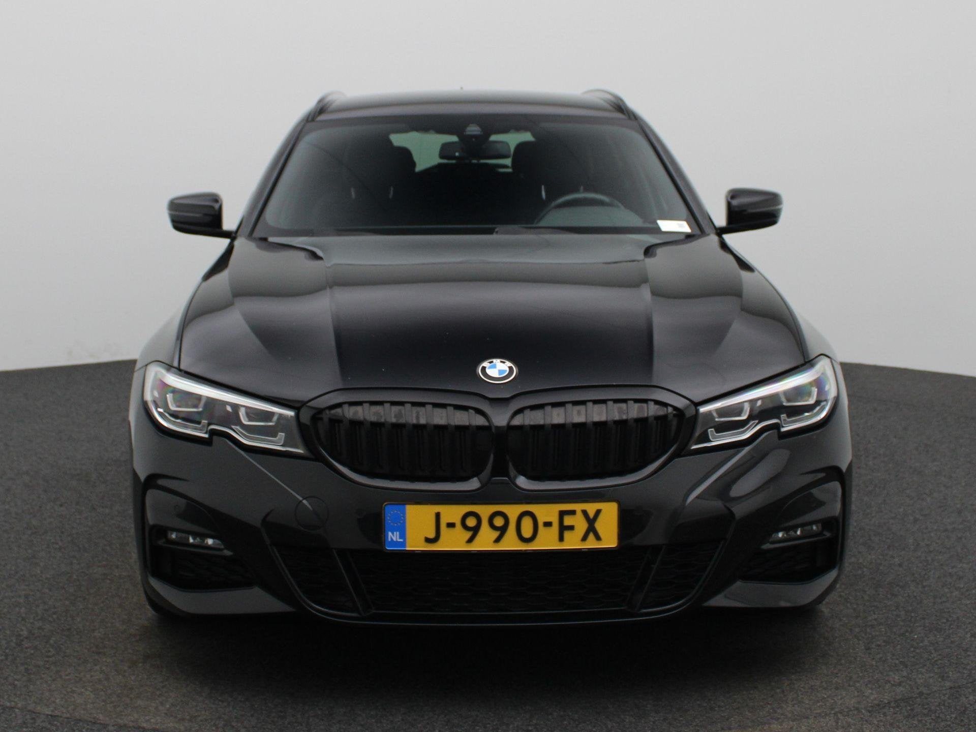 BMW 3-serie Touring 318i High Executive Edition | M SPORT |, Auto's, Automaat, Achterwielaandrijving, Gebruikt, Zwart