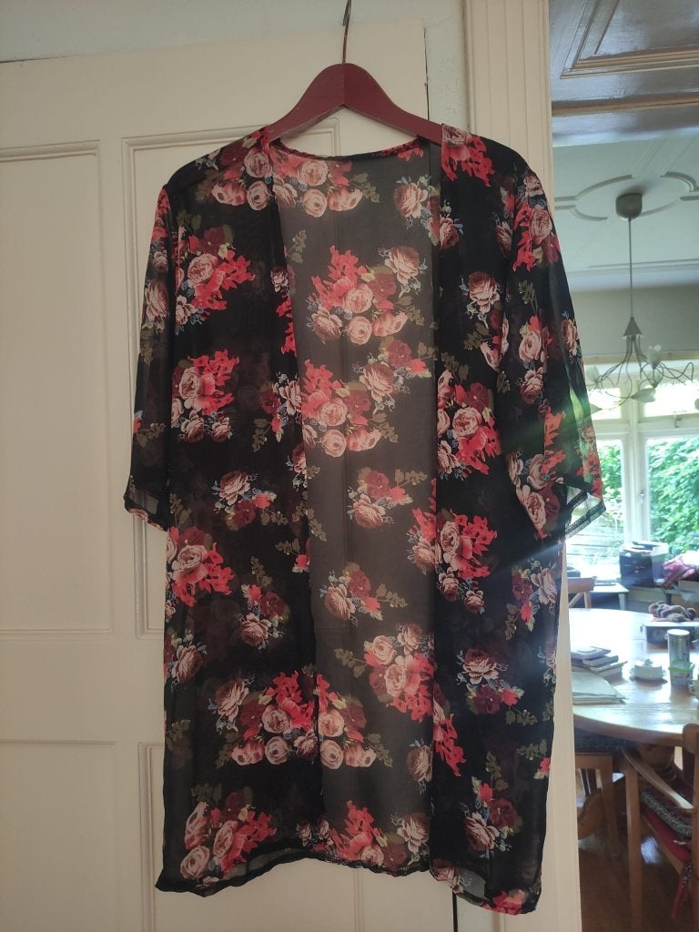 bloesje/jasje/blouse gebloemd maat 46, Overige kleuren, Blouse of Tuniek, Ophalen of Verzenden, Onbekend