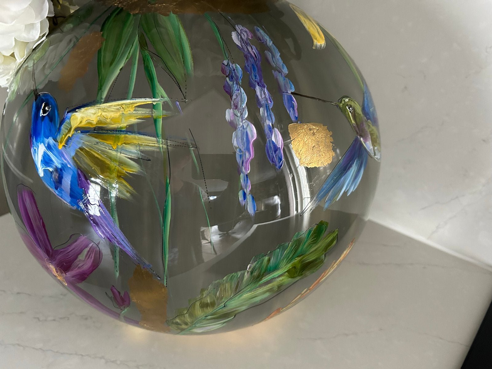 Vaas Doortje Ijpelaar met kolibries en bloemen, Antiek en Kunst, Ophalen