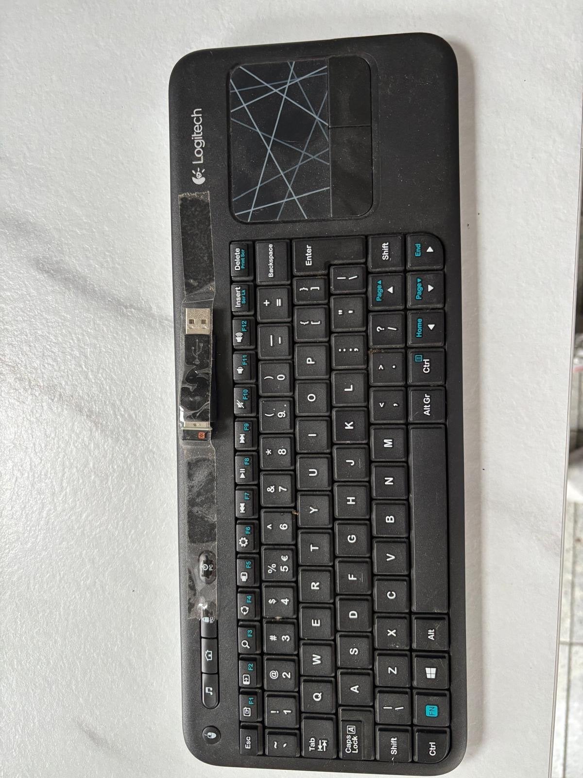 Logitech draadloos toetsenbord met trackpad, Computers en Software, Toetsenborden, Ophalen, Gebruikt, Draadloze ontvanger, Draadloos