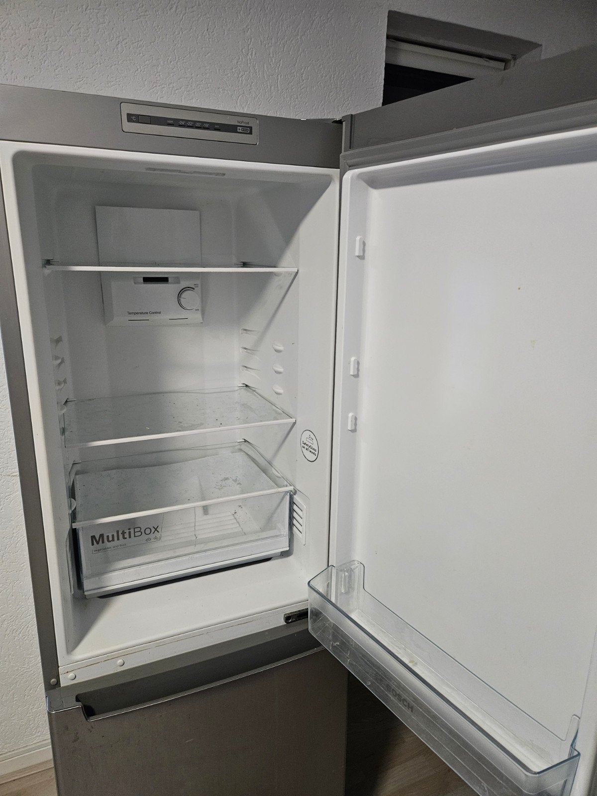 Foto 5 van Bosch NoFrost Koel-vriescombinatie