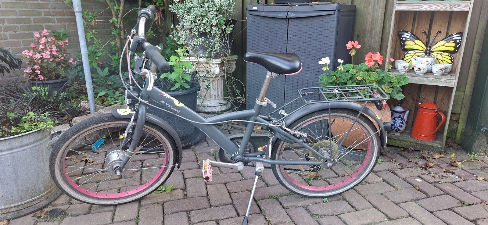 B'Twin kinderfiets 20 inch - Grijs/Roze, Ophalen, Terugtraprem, Gebruikt, Handrem