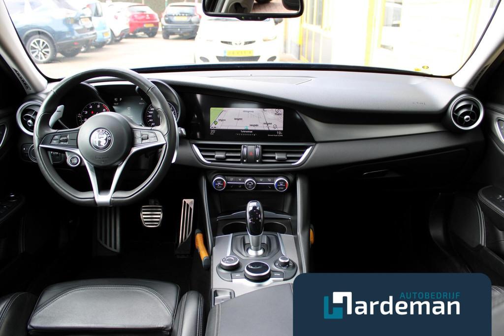 Alfa Romeo Giulia 2.0T Super Veloce Int/ext. Driver assist., Auto's, Automaat, 745 kg, Achterwielaandrijving, 4 cilinders