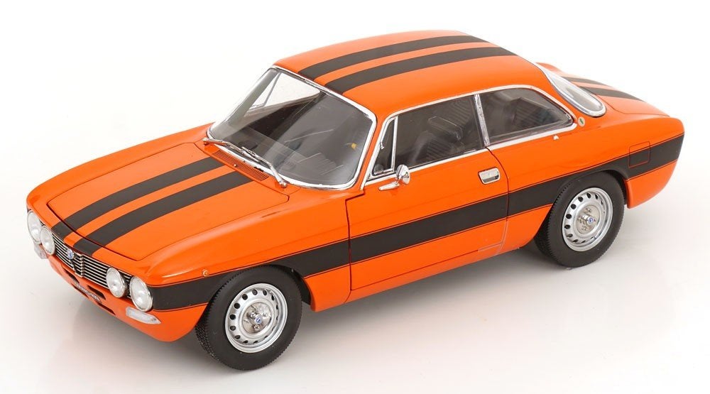 Alfa Romeo 2000 GTV 1973 Oranje / Zwart 1-18 Norev, Tschuiten@hotmail.com, Auto, Frankrijk, Norev